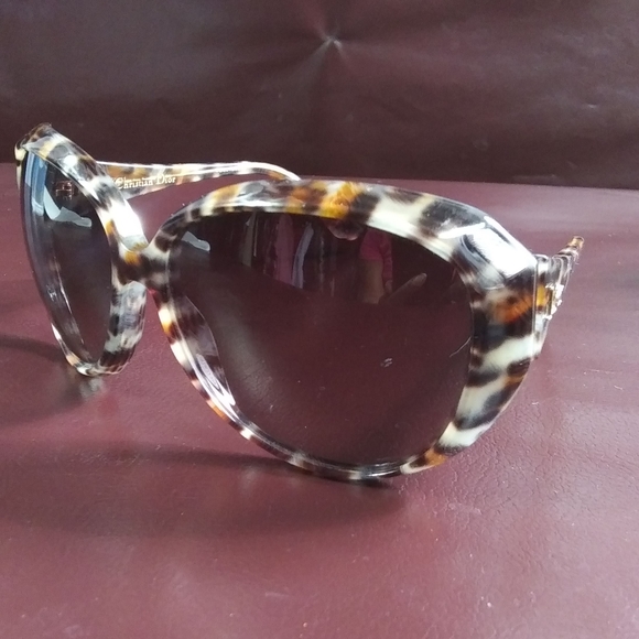 Christian Dior Panther 🕶️ - Picture 6 of 8